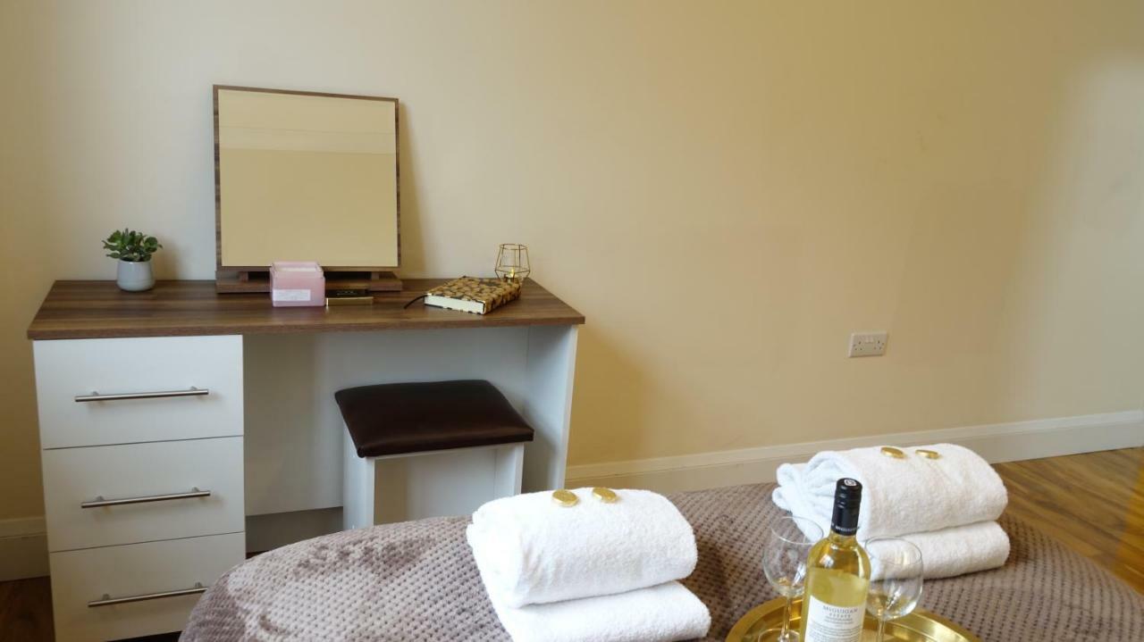 AshfordLuxury 2 Bed 2 Bath - Free Parking - 5Min To Airport - Sleeps 6アパートメント エクステリア 写真